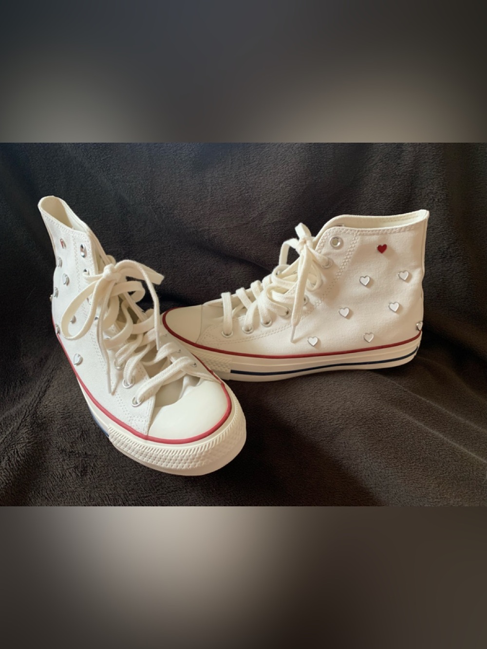 CONVERSE Chuck Taylor all star Valentine’s Day white high tops in size 9 NWT - Picture 3 of 10